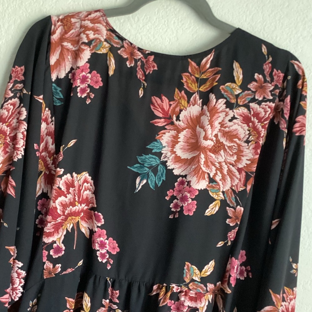\Style & Co\ NWT Floral Embroidered Blouse - Picture 13 of 16